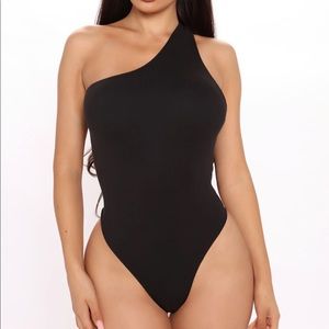 BRAND NEW One shoulder black bodysuit